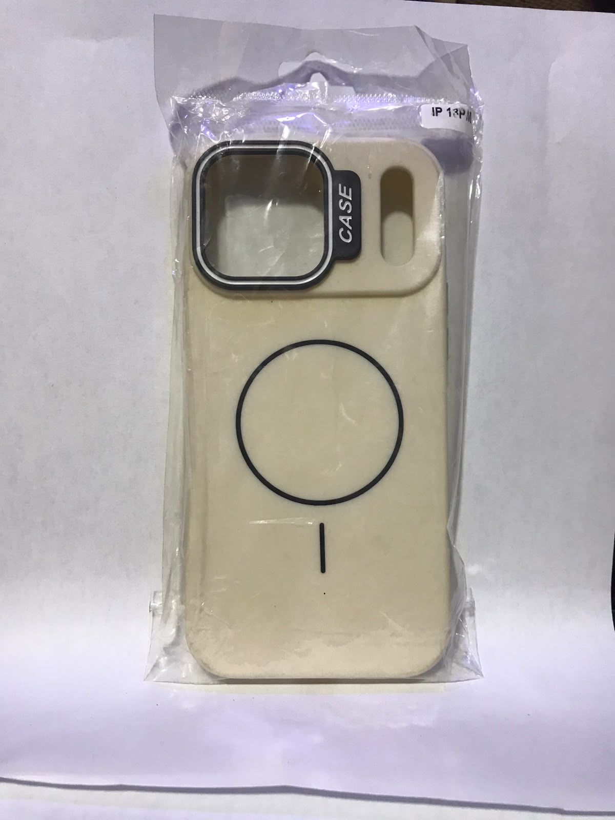 Cover iPhone 17/17 plus/17 pro max — crema